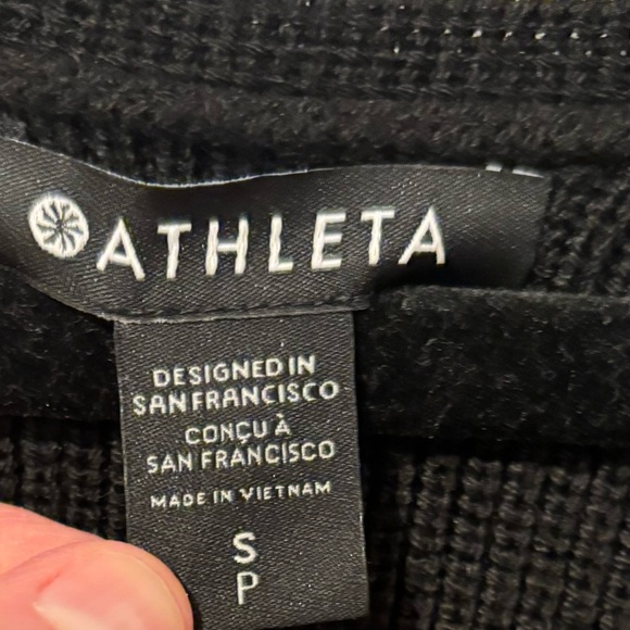 ATHLETA HANOVER REFINED V-NECK SWEATER - Picture 4 of 5